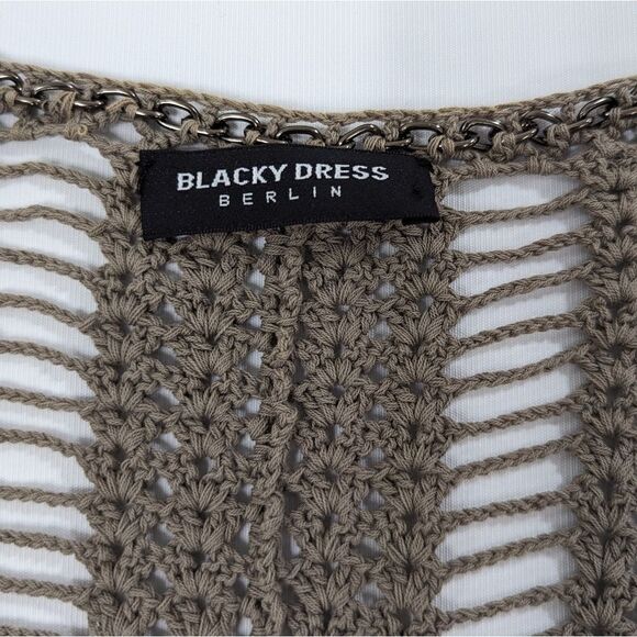 Black Dress Berlin Crochet Tank - Picture 4 of 6